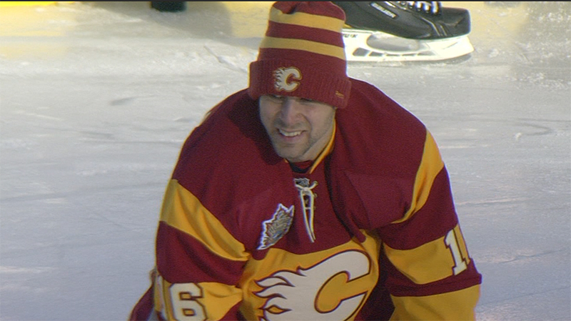 calgary flames 2011 heritage classic jersey