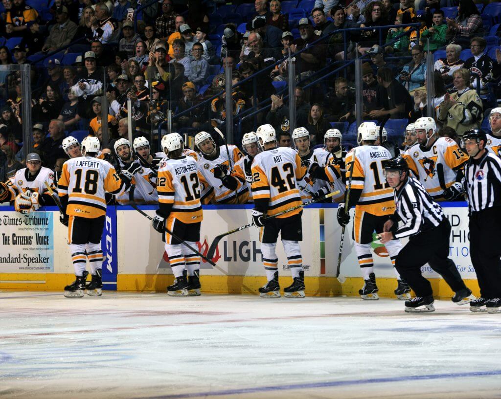 Read more about the article PENGUINS WIN SEASON OPENER IN A SHOOTOUT, 3-2