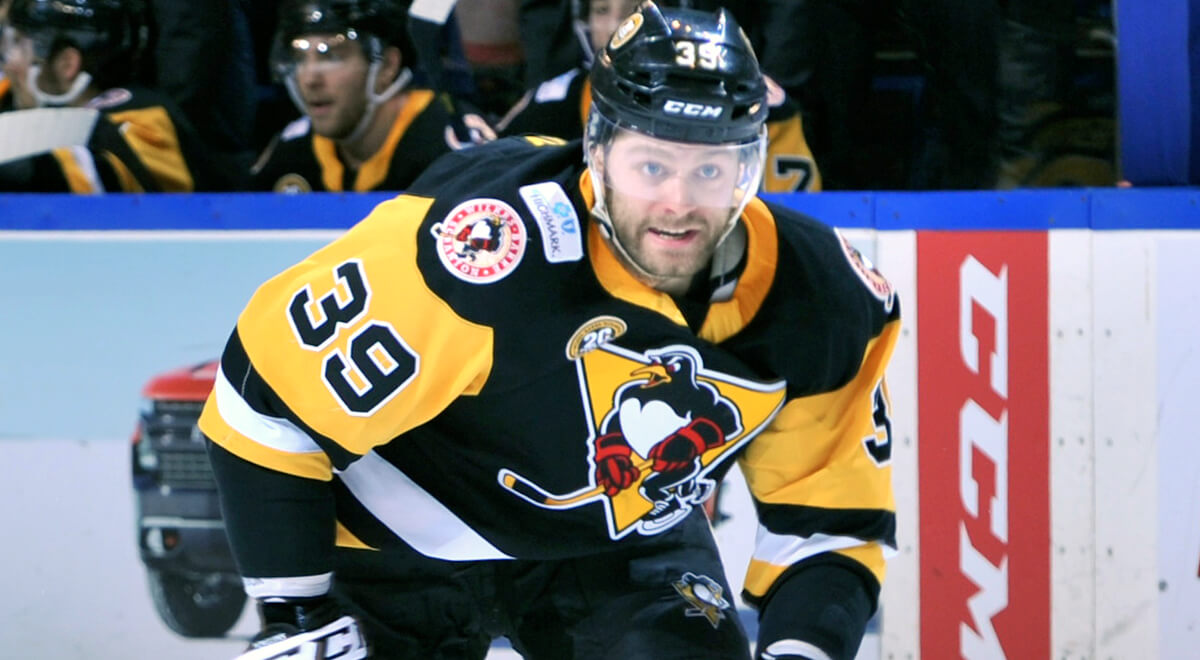 Read more about the article HAGGERTY TALLIES TWICE, BUT PENGUINS FALL TO HERSHEY, 4-2