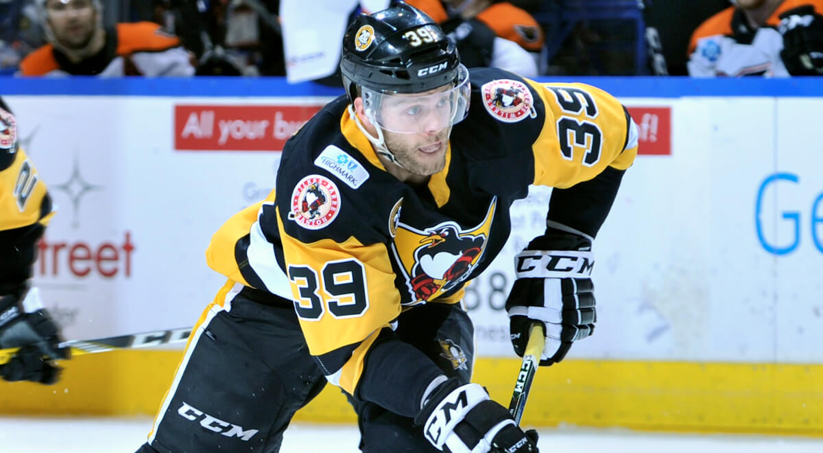 Read more about the article PENGUINS FALL TO PHANTOMS, 3-2