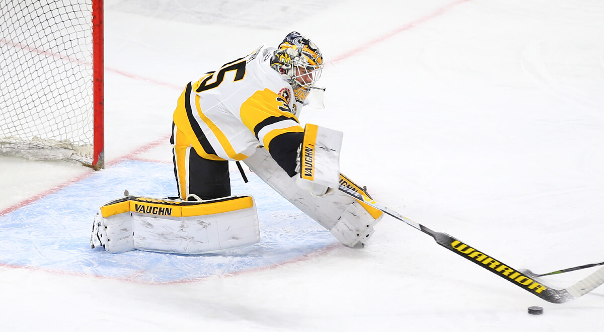 Read more about the article PENGUINS PULL OFF 2-1 SHOOTOUT WIN AT PROVIDENCE