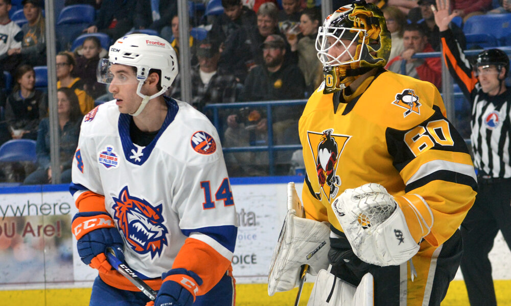 Read more about the article PENGUINS LOSE TO SOUND TIGERS IN SHOOTOUT, 3-2