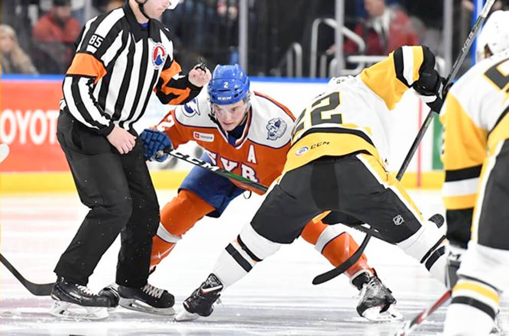 Read more about the article PENGUINS LOSE TO CRUNCH, 4-3