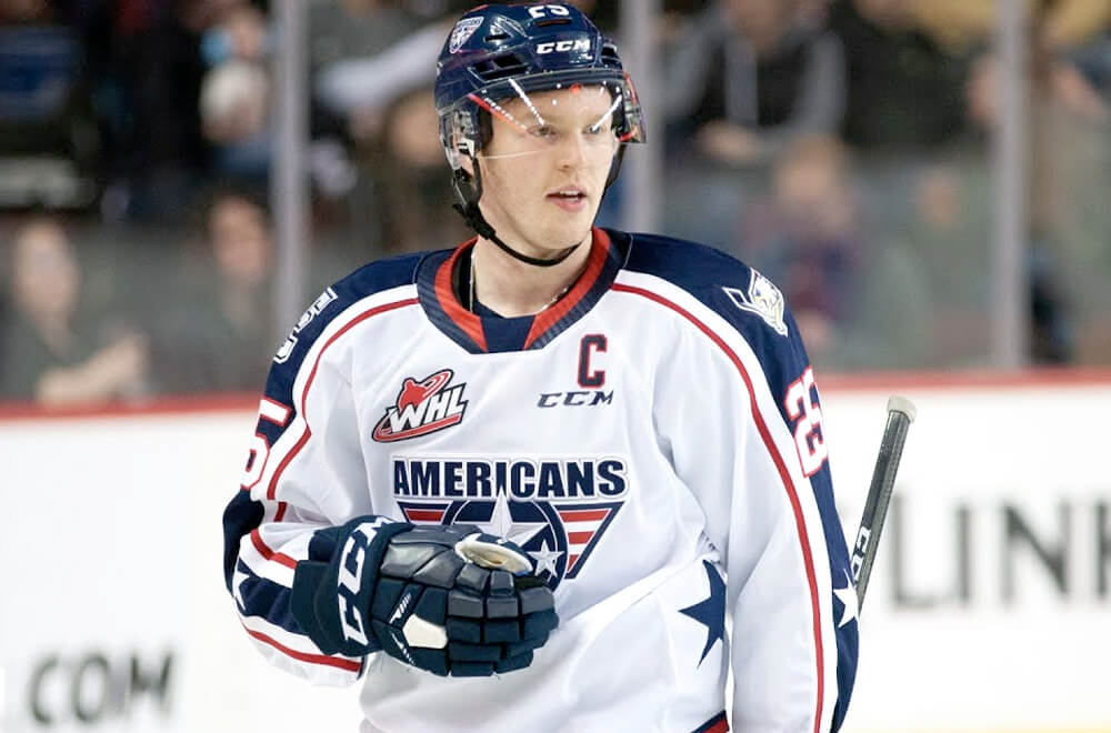 Read more about the article PENGUINS SIGN FORWARD KYLE OLSON