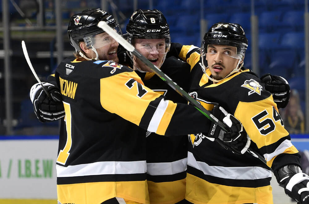 Read more about the article PENGUINS ROLL PAST PHANTOMS WITH 4-2 WIN