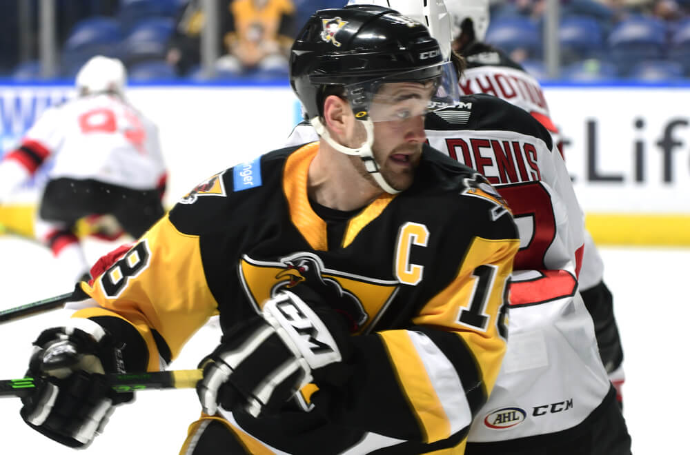 Read more about the article CURRIE, ANGELLO GUIDE PENGUINS TO 6-3 VICTORY