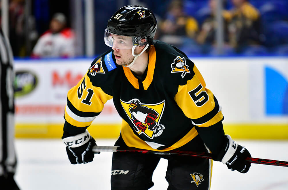 Read more about the article PENGUINS LOSE TO CHECKERS, 4-1