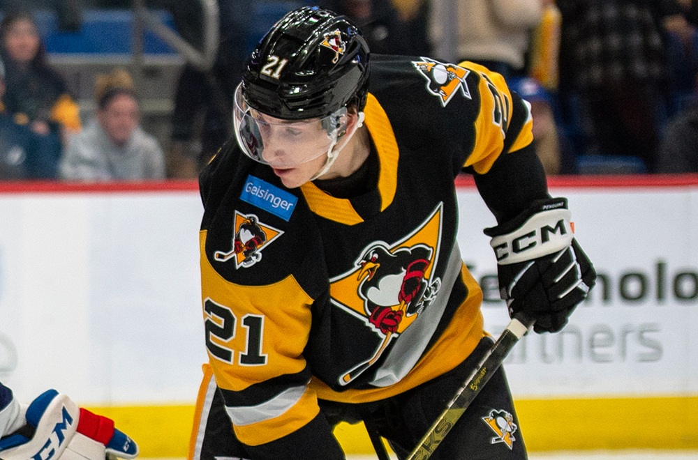 Corey Andonovski has re-signed with the Pittsburgh Penguins