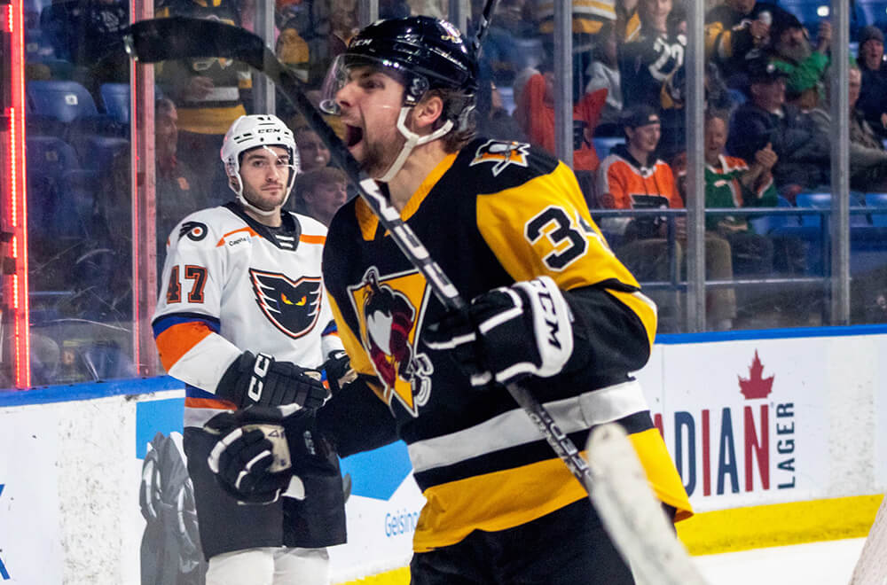 Read more about the article THREE-GOAL THIRD PUTS PENGUINS OVER PHANTOMS, 4-3
