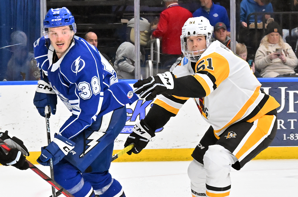 Read more about the article FEISTY GAME ENDS WITH PENGUINS OT LOSS TO CRUNCH