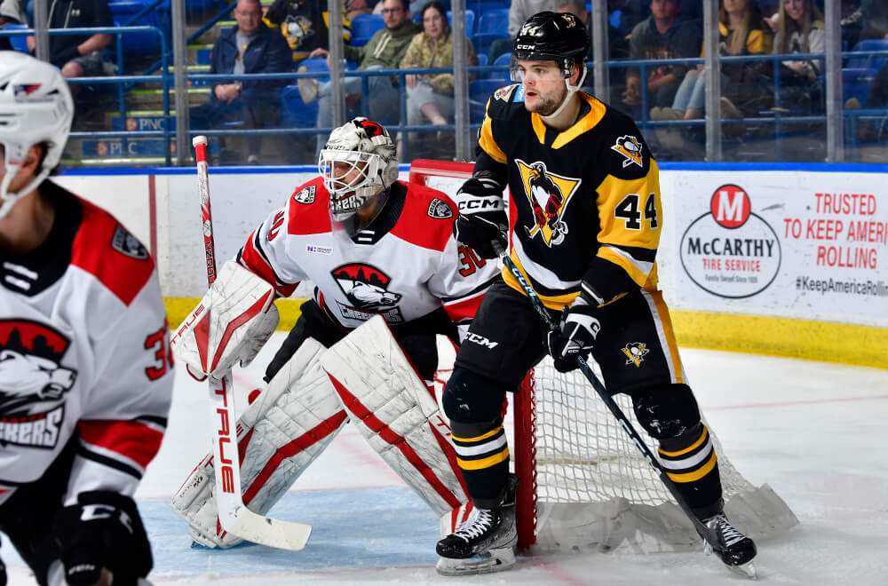Read more about the article PENGUINS BLANKED BY BÉRUBÉ IN LOSS TO CHECKERS