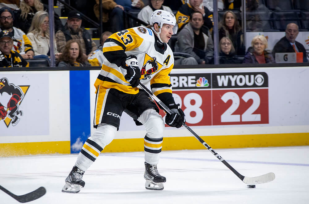 Read more about the article HARKINS SCORES TWICE FOR PENGUINS IN 5-4 OT LOSS