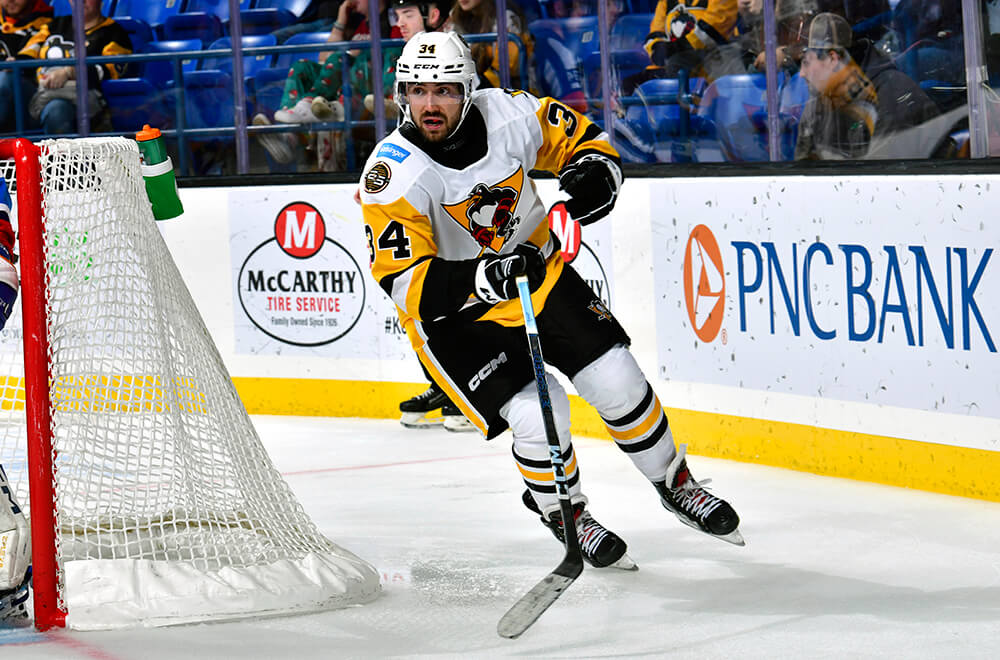 Read more about the article ABBANDONATO SOARS, BUT PENGUINS SUNK IN OT, 4-3