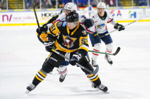 Read more about the article PENGUINS COME BACK TO STEAL SPRINGFIELD’S THUNDER, 3-2