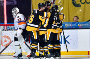 Read more about the article PENGUINS WIN FIFTH-STRAIGHT WITH 5-1 VICTORY
