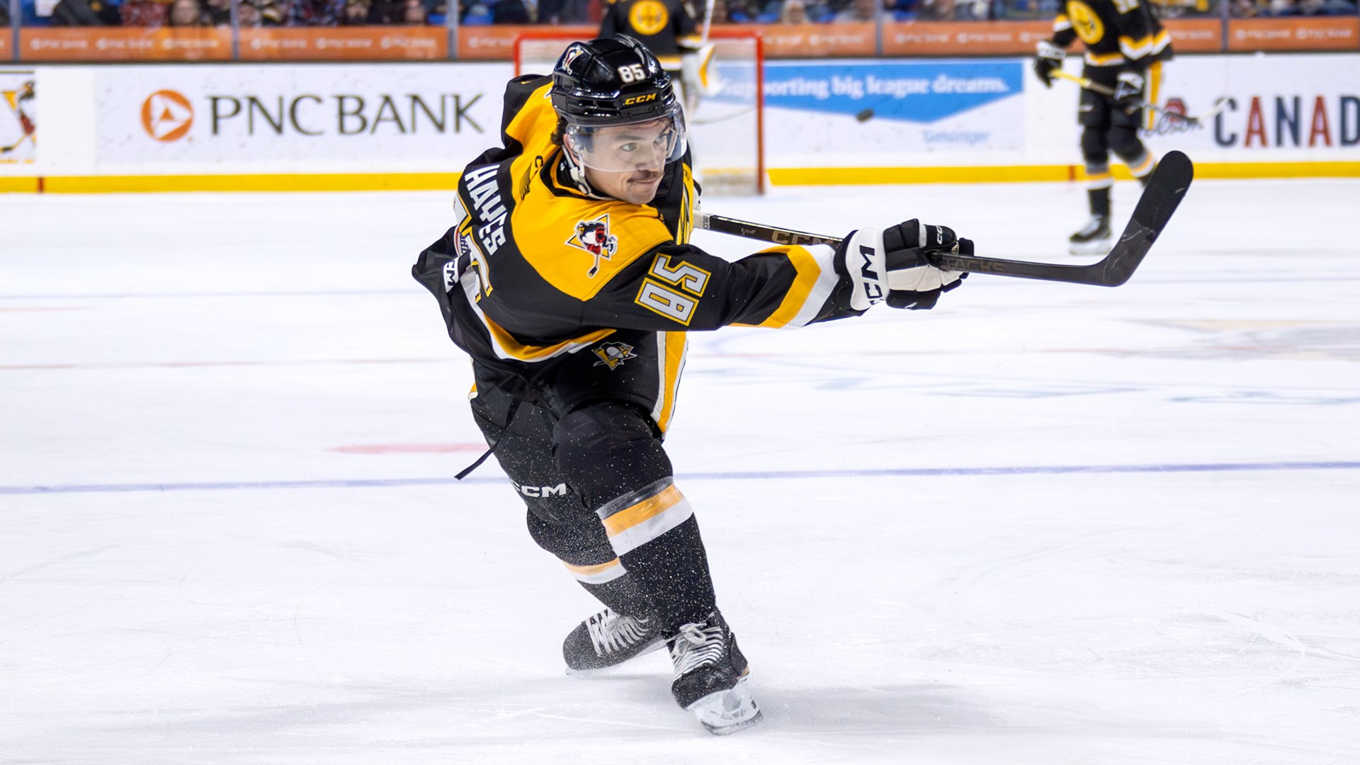 PENGUINS SHOOT DOWN ROCKET ON STAR WARS NIGHT, 3-1