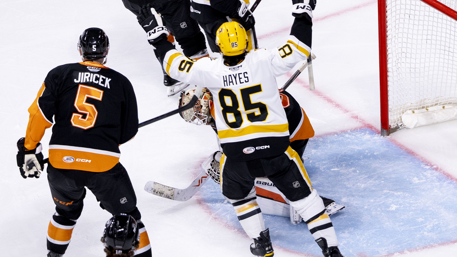 PENGUINS DOWN PHANTOMS, 3-1