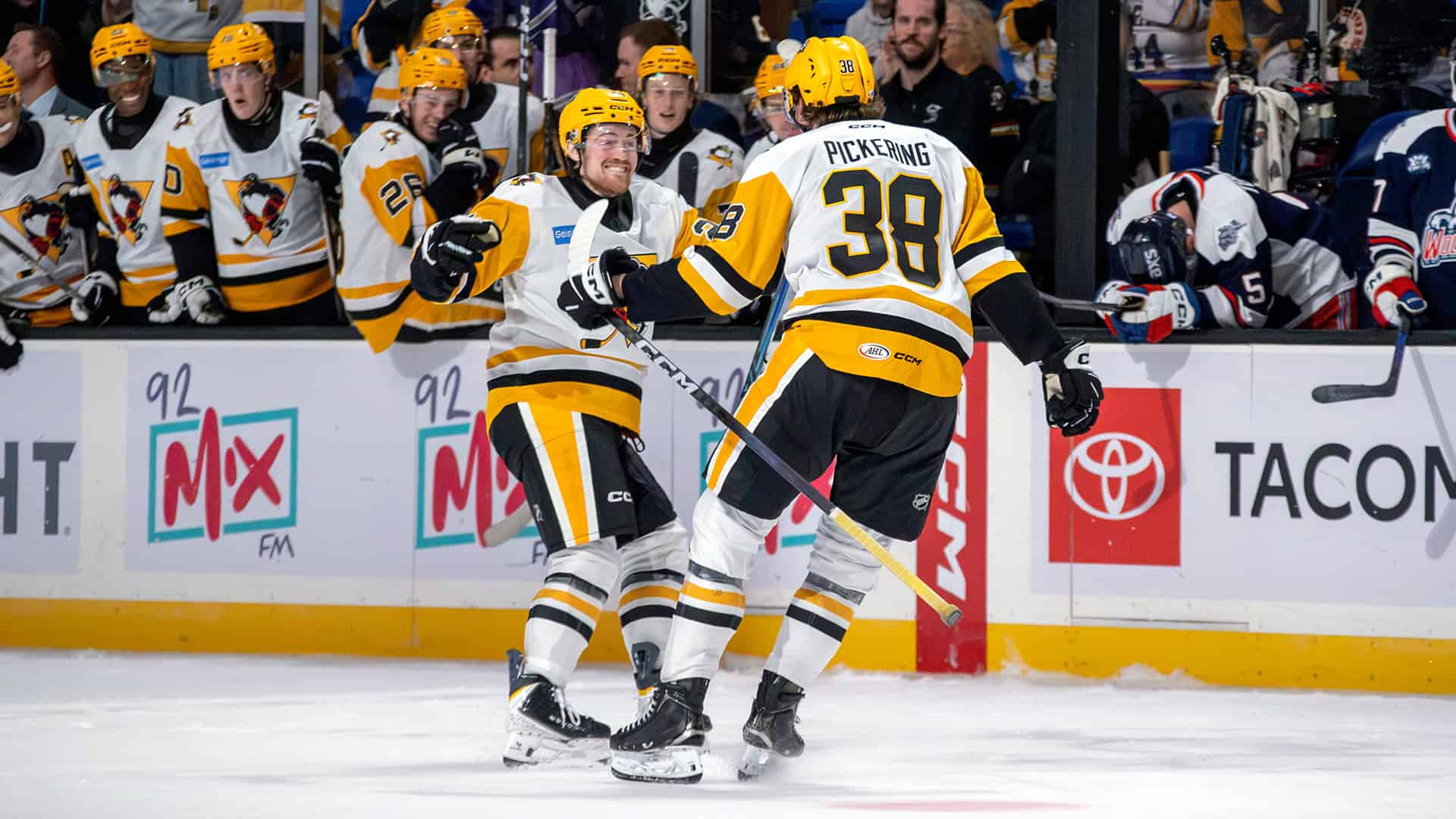 PENGUINS WIN THIRD-PERIOD THRILLER WITH WOLF PACK, 3-2